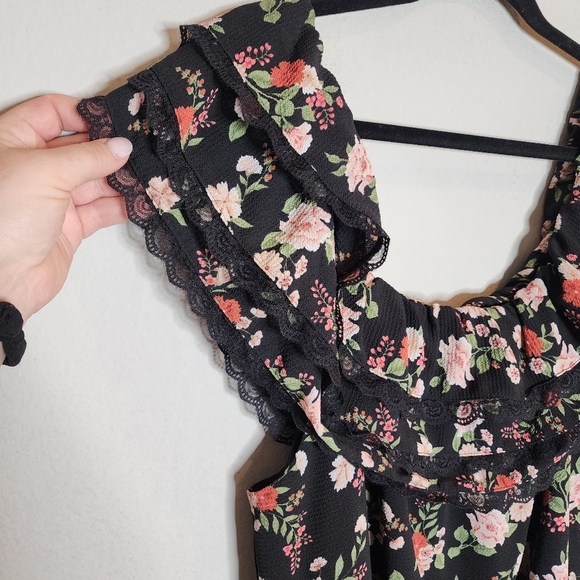 City Chic off shoulder floral maxi dress. Elastic waist. Belted. Size 16. - Picture 4 of 14